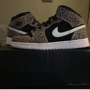 New with box Youth size 7 Leopard Air Jordan’s